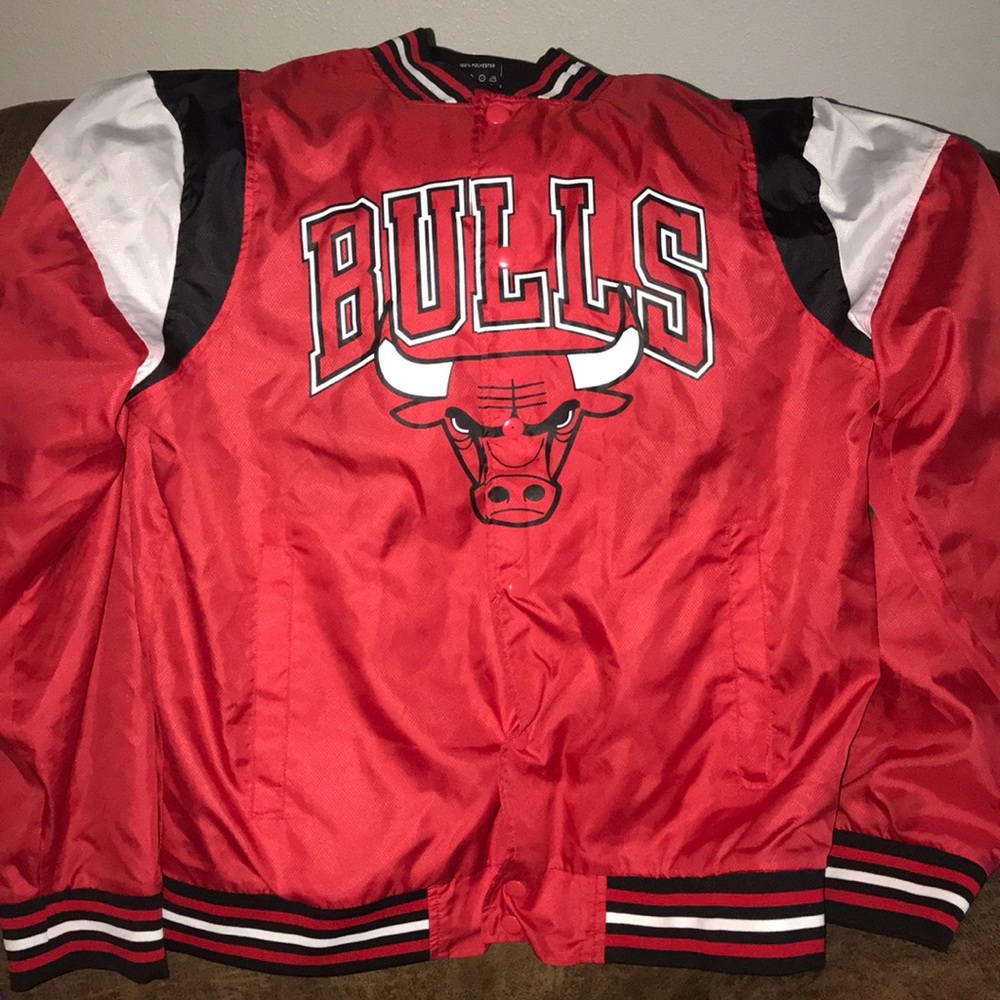 Lightweight Chicago Bulls Jacket
